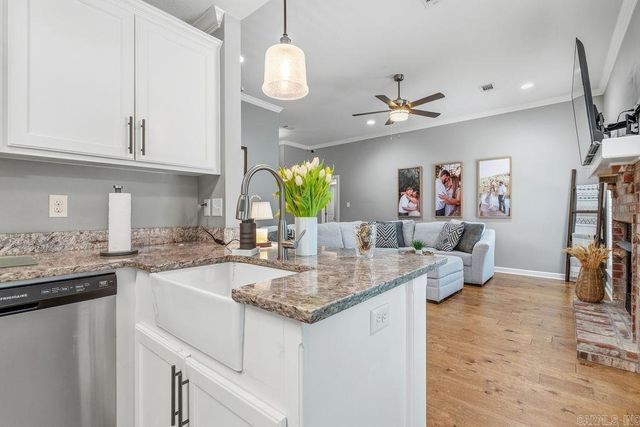 515 S Shady Lane, Benton, AR 72015