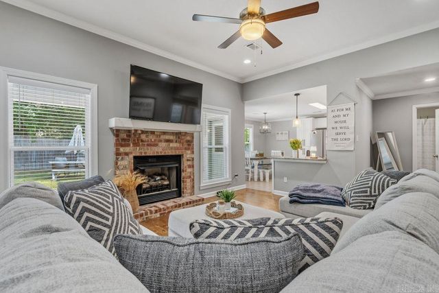515 S Shady Lane, Benton, AR 72015
