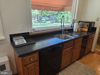 1906 COLONIAL RD, Harrisburg, PA 17112