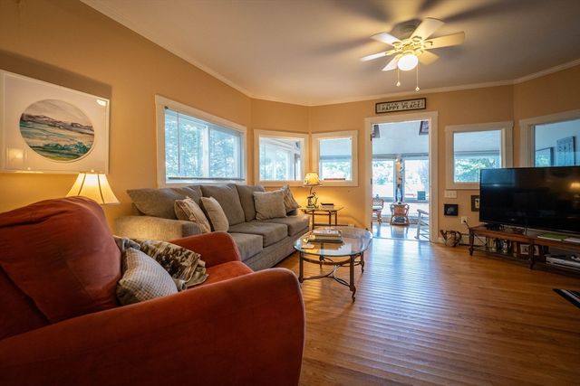 1519 Morton Ave, New Bedford, MA 02745