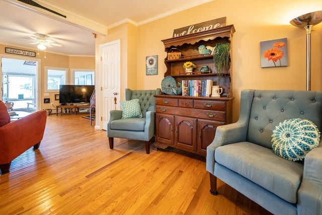 1519 Morton Ave, New Bedford, MA 02745