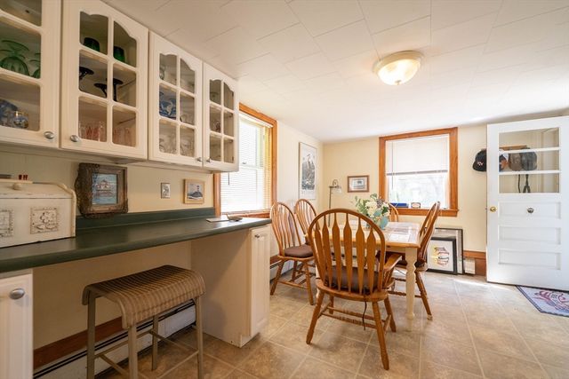 1519 Morton Ave, New Bedford, MA 02745