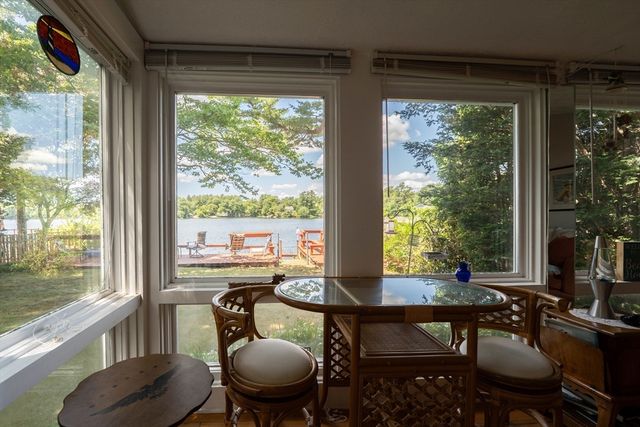 1519 Morton Ave, New Bedford, MA 02745