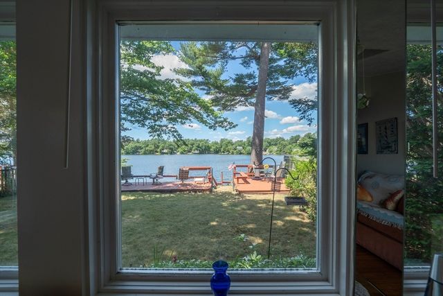 1519 Morton Ave, New Bedford, MA 02745