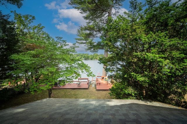 1519 Morton Ave, New Bedford, MA 02745