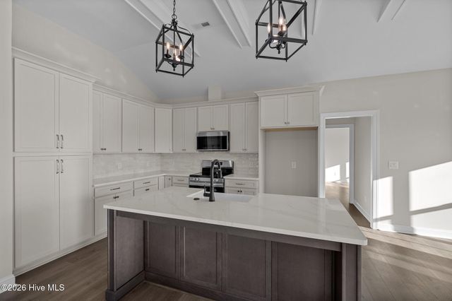 1709 Dew Meadow Drive, Winterville, NC 28590