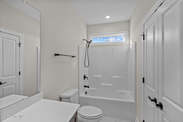 1709 Dew Meadow Drive, Winterville, NC 28590