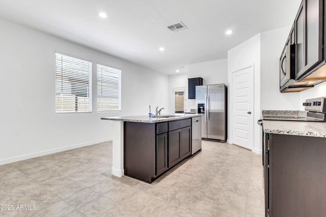 2108 W Sheridan Avenue, Apache Junction, AZ 85120