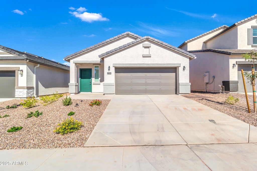2108 W Sheridan Avenue, Apache Junction, AZ 85120