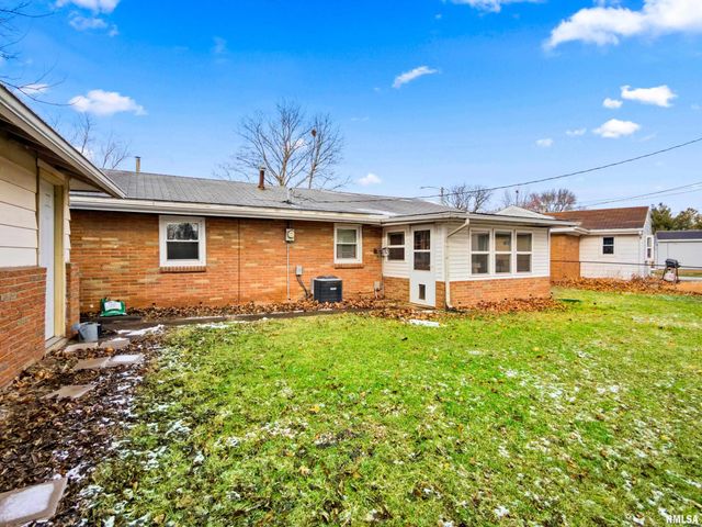 17 ROSE Court, Pekin, IL 61554