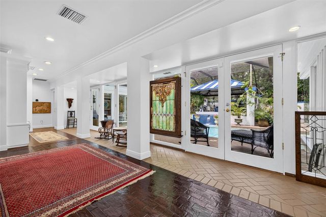 602 S RIVERHILLS DRIVE, Temple Terrace, FL 33617