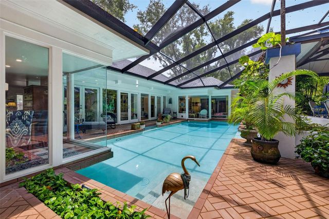 602 S RIVERHILLS DRIVE, Temple Terrace, FL 33617