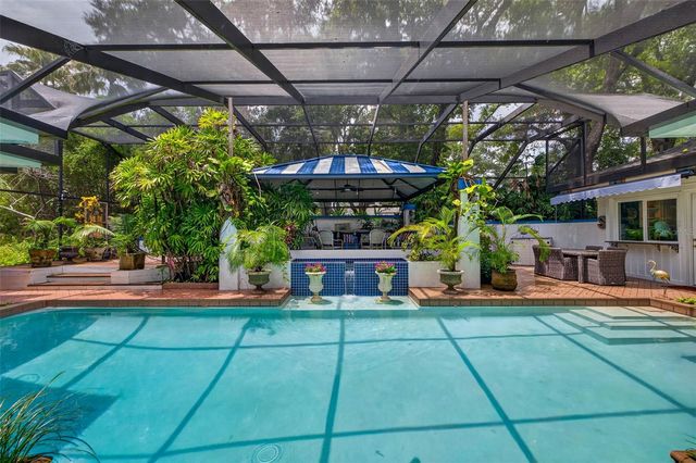 602 S RIVERHILLS DRIVE, Temple Terrace, FL 33617