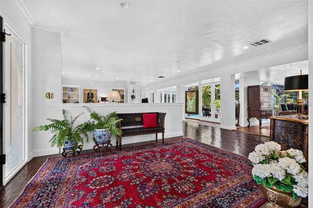 602 S RIVERHILLS DRIVE, Temple Terrace, FL 33617