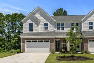 866 Foxtail Dr # C-34, Longs, SC 29568