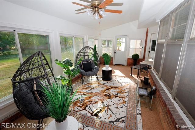 19595 Mahon Street, Southfield, MI 48075