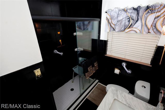 19595 Mahon Street, Southfield, MI 48075