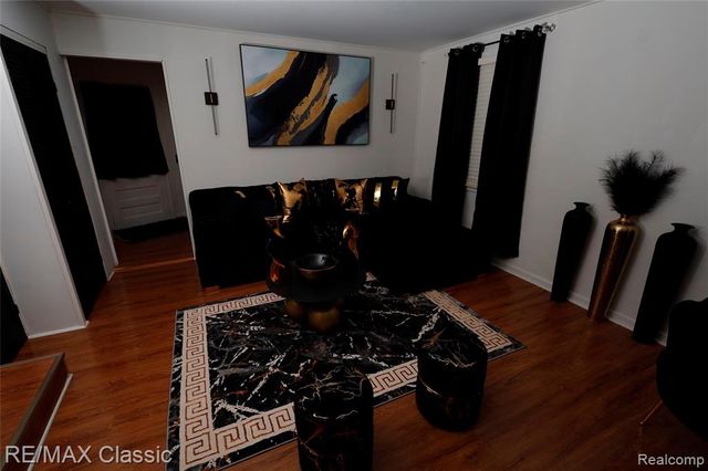 19595 Mahon Street, Southfield, MI 48075