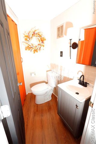 19595 Mahon Street, Southfield, MI 48075