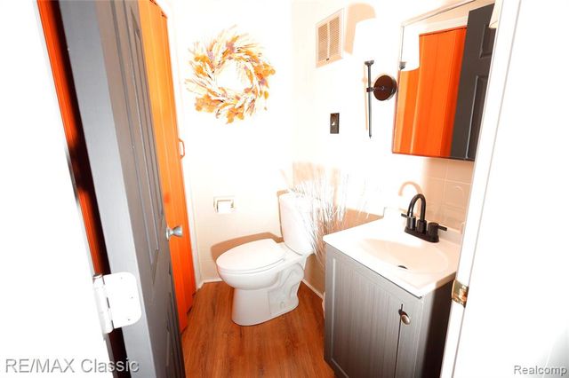 19595 Mahon Street, Southfield, MI 48075