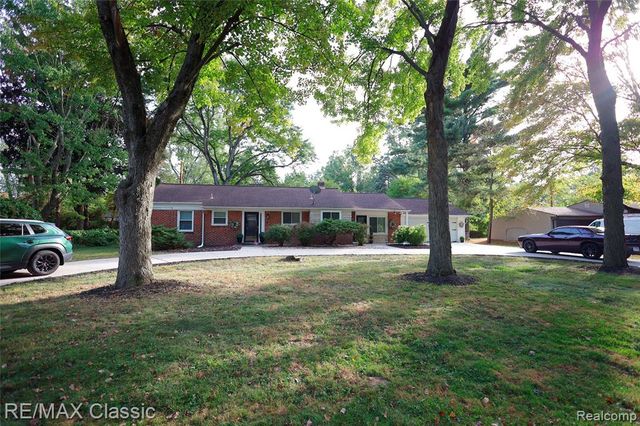 19595 Mahon Street, Southfield, MI 48075