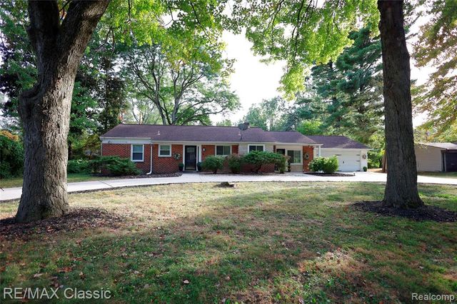 19595 Mahon Street, Southfield, MI 48075