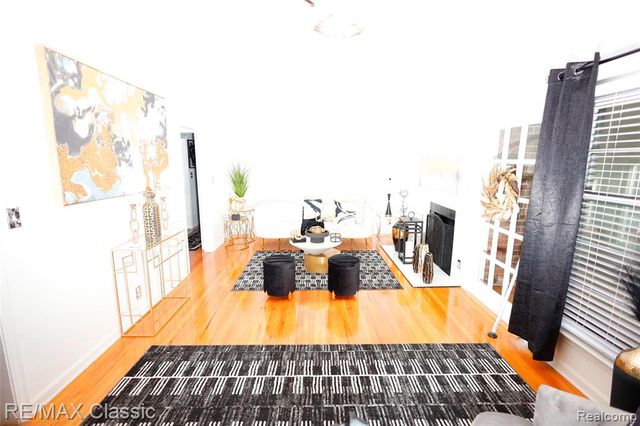 19595 Mahon Street, Southfield, MI 48075