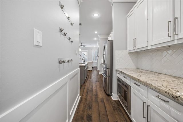 240 W 27th Street, Houston, TX 77008