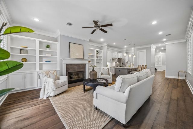 240 W 27th Street, Houston, TX 77008