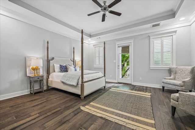 240 W 27th Street, Houston, TX 77008