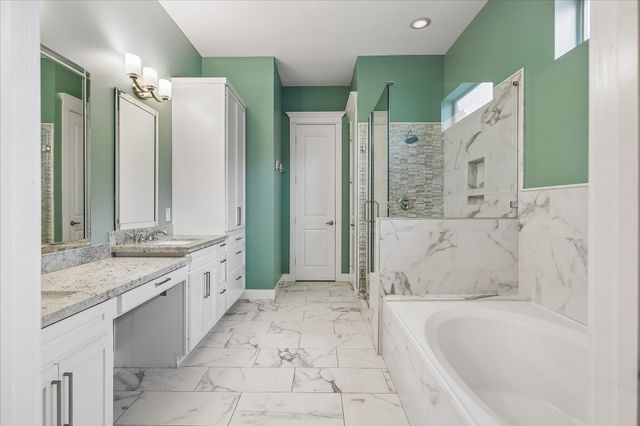 240 W 27th Street, Houston, TX 77008