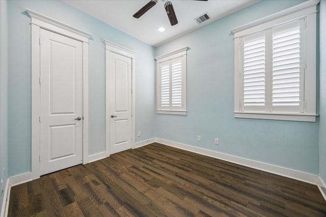 240 W 27th Street, Houston, TX 77008