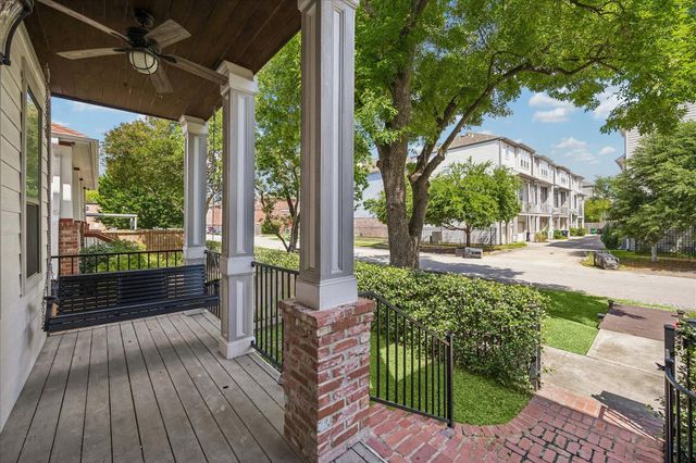 240 W 27th Street, Houston, TX 77008