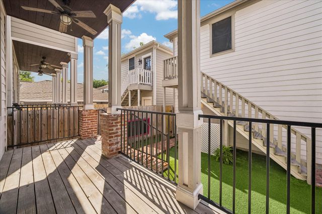 240 W 27th Street, Houston, TX 77008