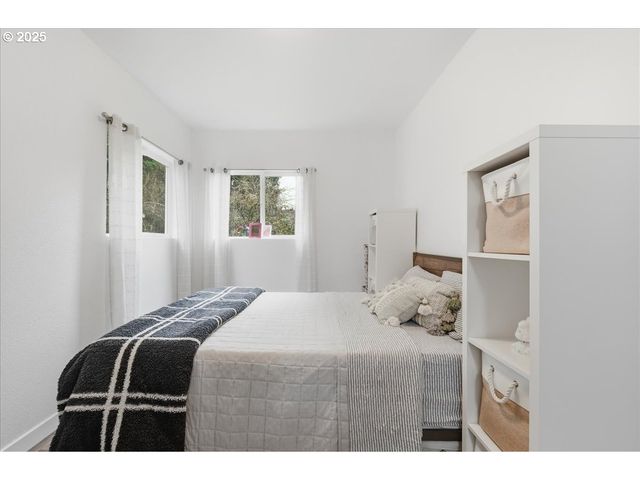 1317 W MAIN St, Centralia, WA 98531