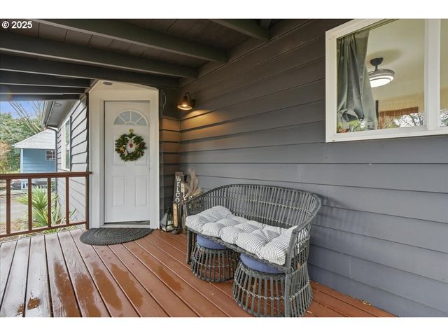 1317 W MAIN St, Centralia, WA 98531