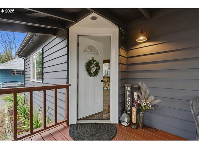 1317 W MAIN St, Centralia, WA 98531