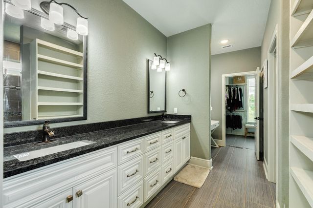 2180 County Road 212, Angleton, TX 77515