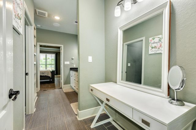 2180 County Road 212, Angleton, TX 77515
