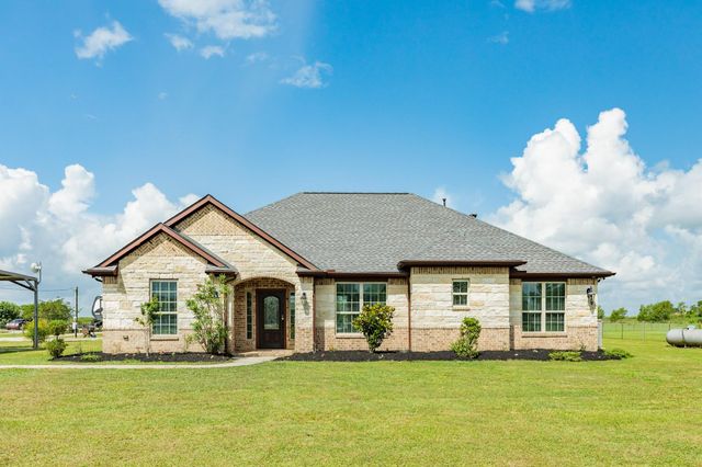 2180 County Road 212, Angleton, TX 77515