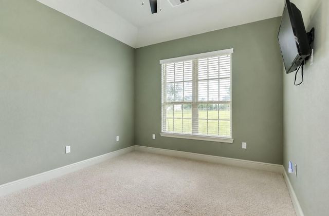 2180 County Road 212, Angleton, TX 77515