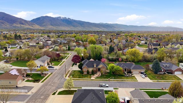 1415 JOHNSON WAY, Kaysville, UT 84037