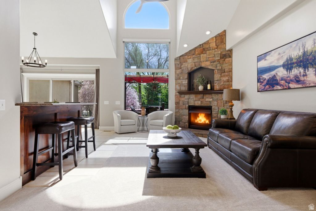 Image 5 of property listing at 1415 JOHNSON WAY, Kaysville, UT 84037