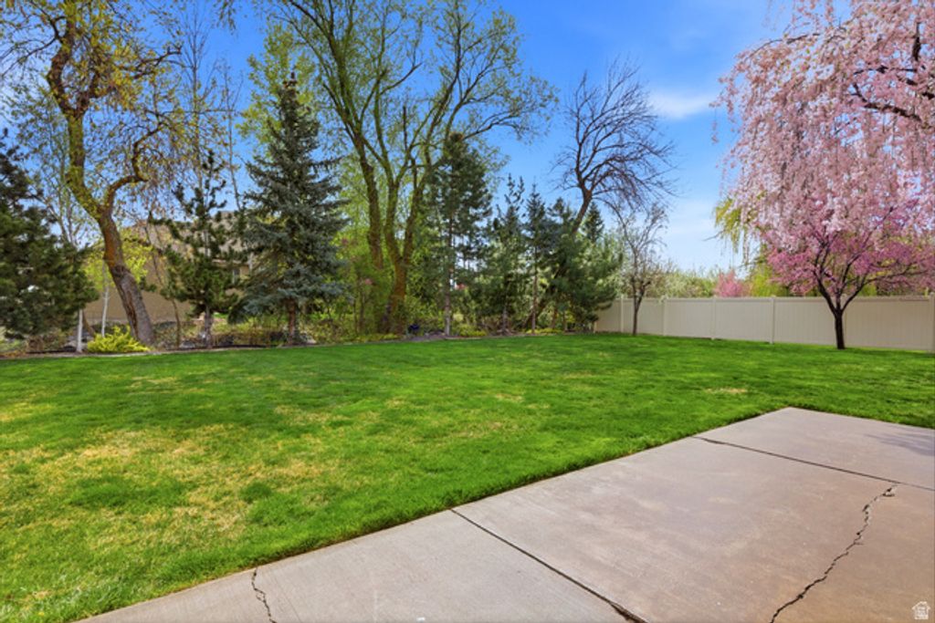 Image 57 of property listing at 1415 JOHNSON WAY, Kaysville, UT 84037