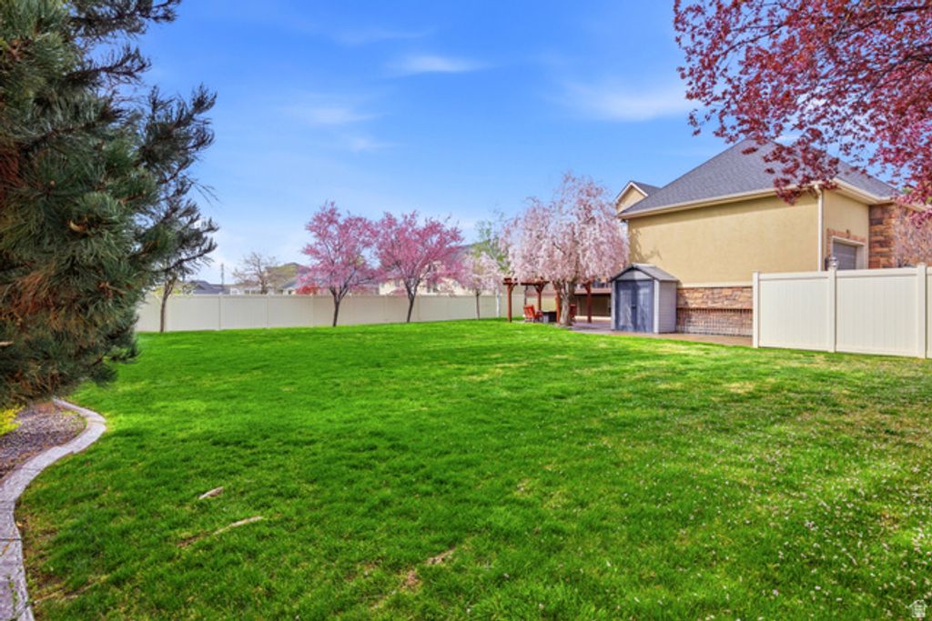 Image 59 of property listing at 1415 JOHNSON WAY, Kaysville, UT 84037