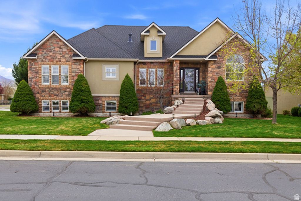 Image 65 of property listing at 1415 JOHNSON WAY, Kaysville, UT 84037