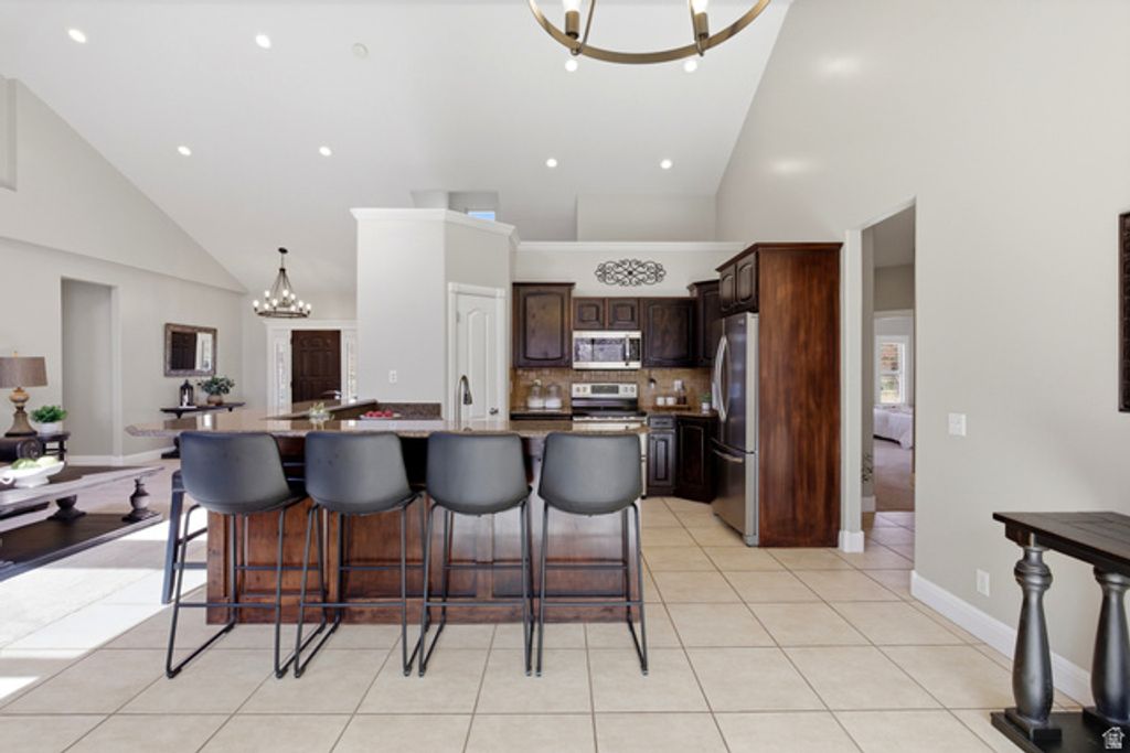 Image 9 of property listing at 1415 JOHNSON WAY, Kaysville, UT 84037