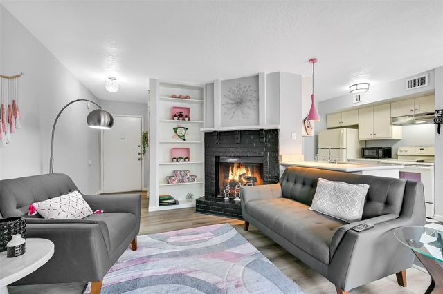 1500 Bay Area Boulevard 346, Houston, TX 77058