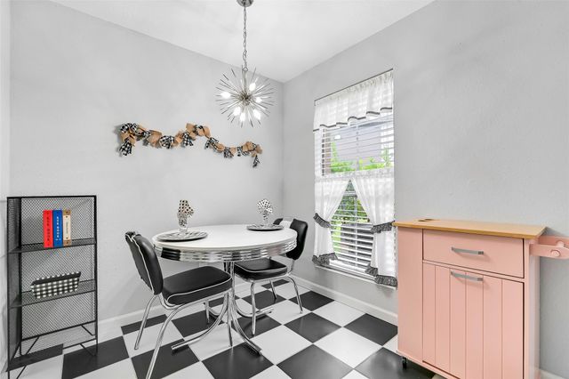 1500 Bay Area Boulevard 346, Houston, TX 77058