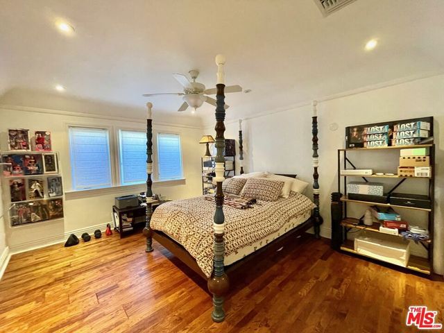 829 S Mullen Avenue, Los Angeles, CA 90005